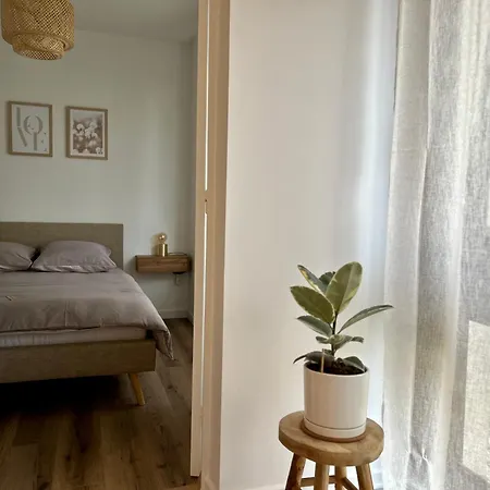Cosy A - Parking Prive Apartment