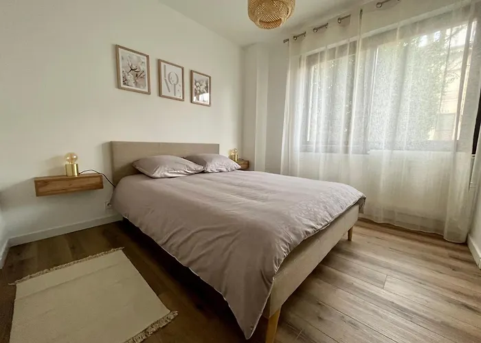 Cosy A - Parking Prive Апартаменты *