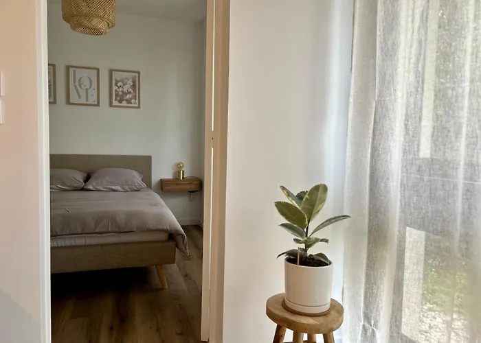 Cosy A - Parking Prive Апартаменты