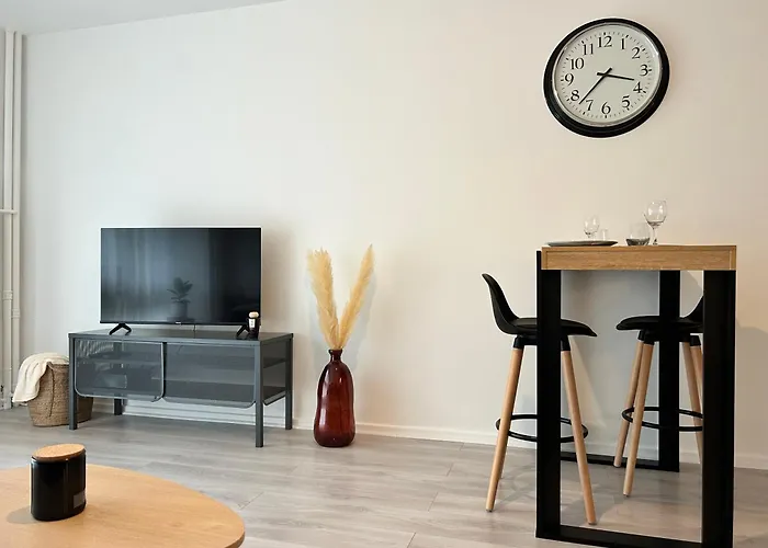 Cosy A - Parking Prive Апартаменты Нанси